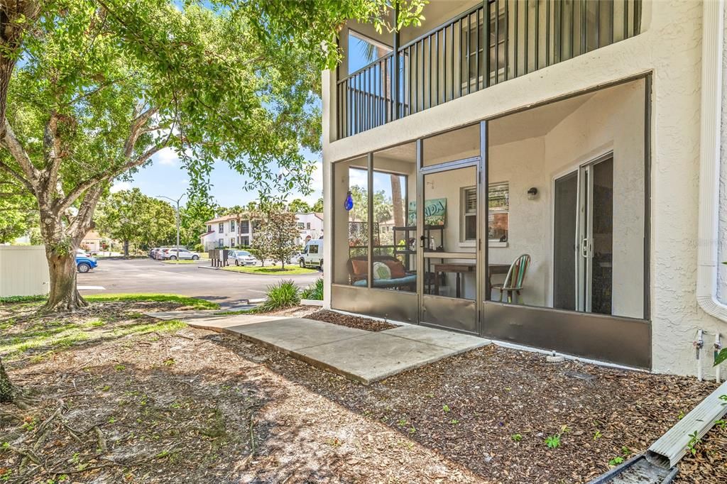 En Venta: $319,000 (2 camas, 2 baños, 930 Pies cuadrados)