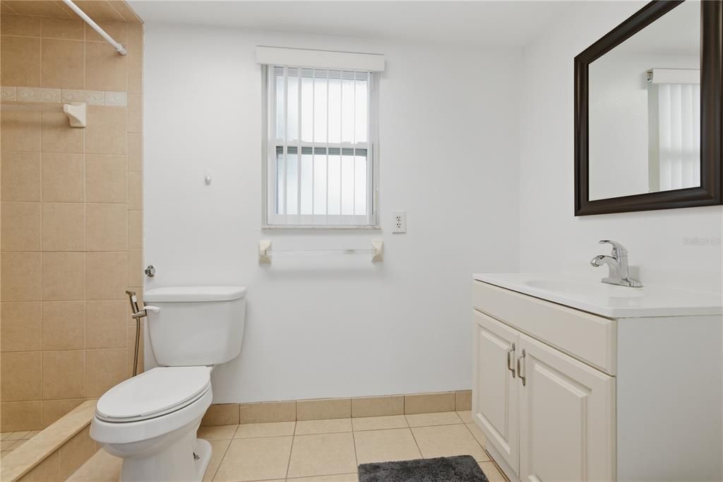 For Sale: $325,000 (3 beds, 2 baths, 1607 Square Feet)
