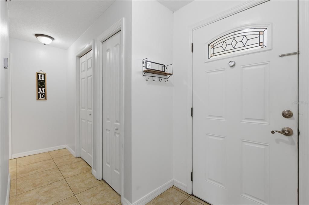 For Sale: $325,000 (3 beds, 2 baths, 1607 Square Feet)