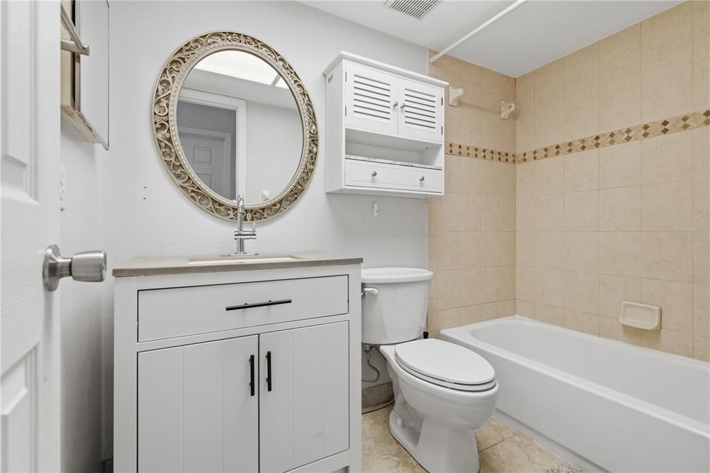 For Sale: $325,000 (3 beds, 2 baths, 1607 Square Feet)