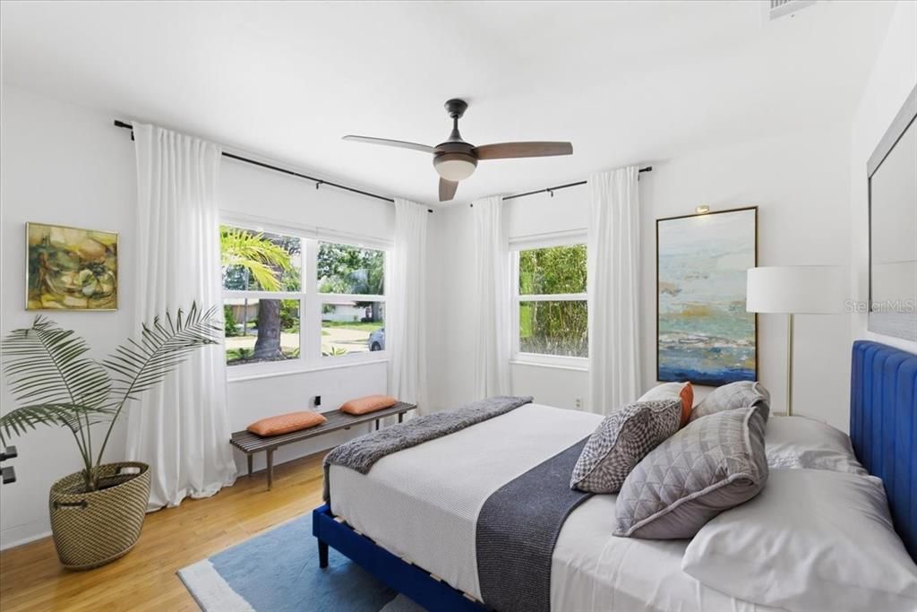 Active With Contract: $435,000 (3 beds, 1 baths, 1253 Square Feet)