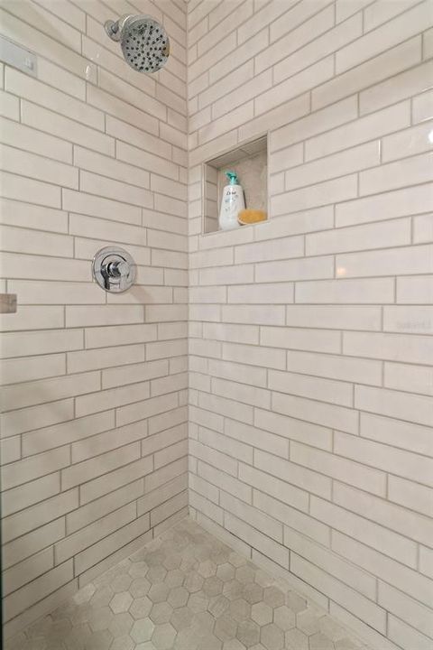 For Sale: $519,000 (3 beds, 2 baths, 1929 Square Feet)