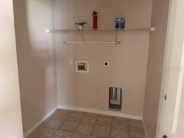 For Rent: $1,650 (3 beds, 2 baths, 1368 Square Feet)