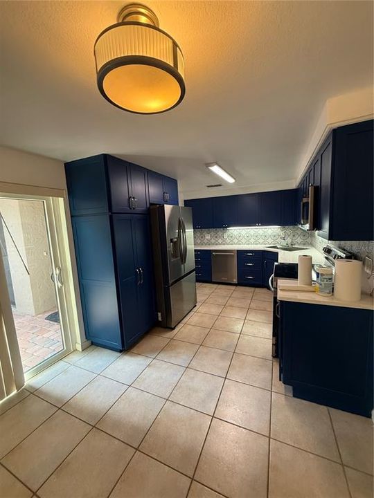 Active With Contract: $2,250 (3 beds, 3 baths, 1793 Square Feet)