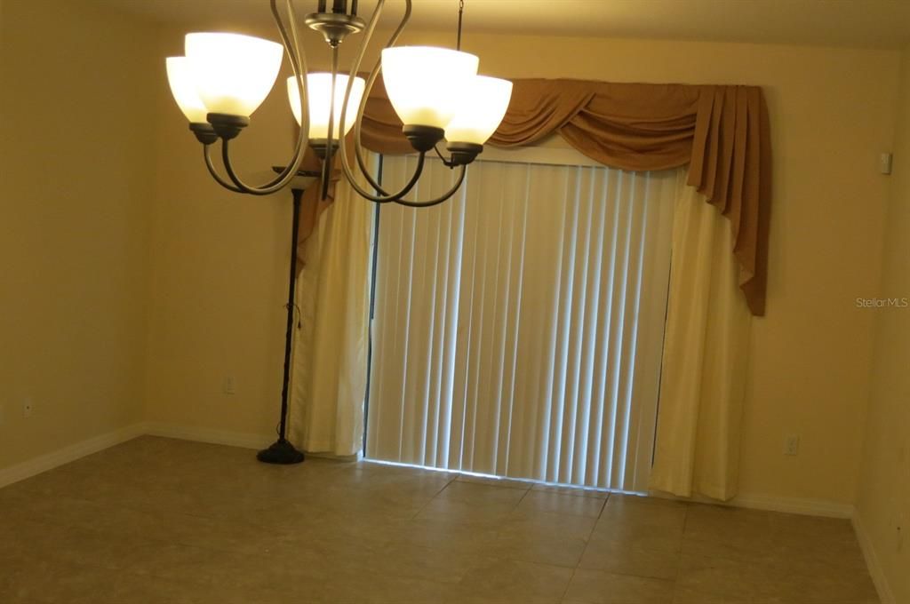 For Rent: $1,700 (2 beds, 2 baths, 1144 Square Feet)