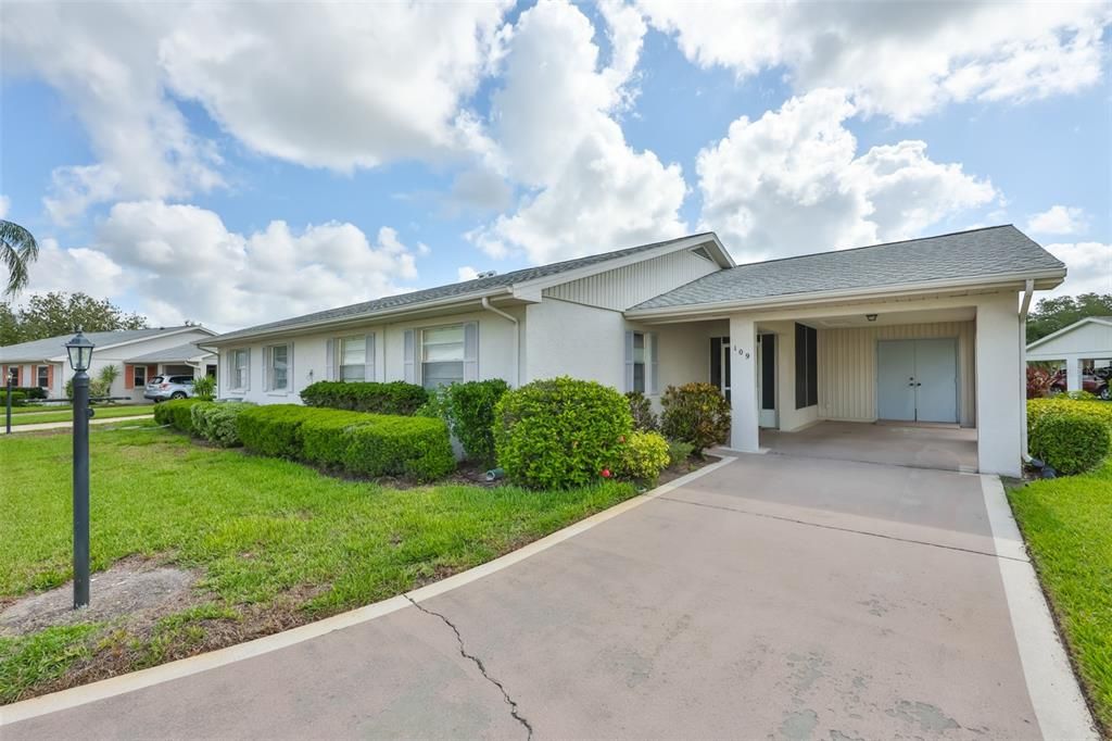 На продажу: $179,900 (2 спален, 2 ванн, 1168 Квадратных фут)