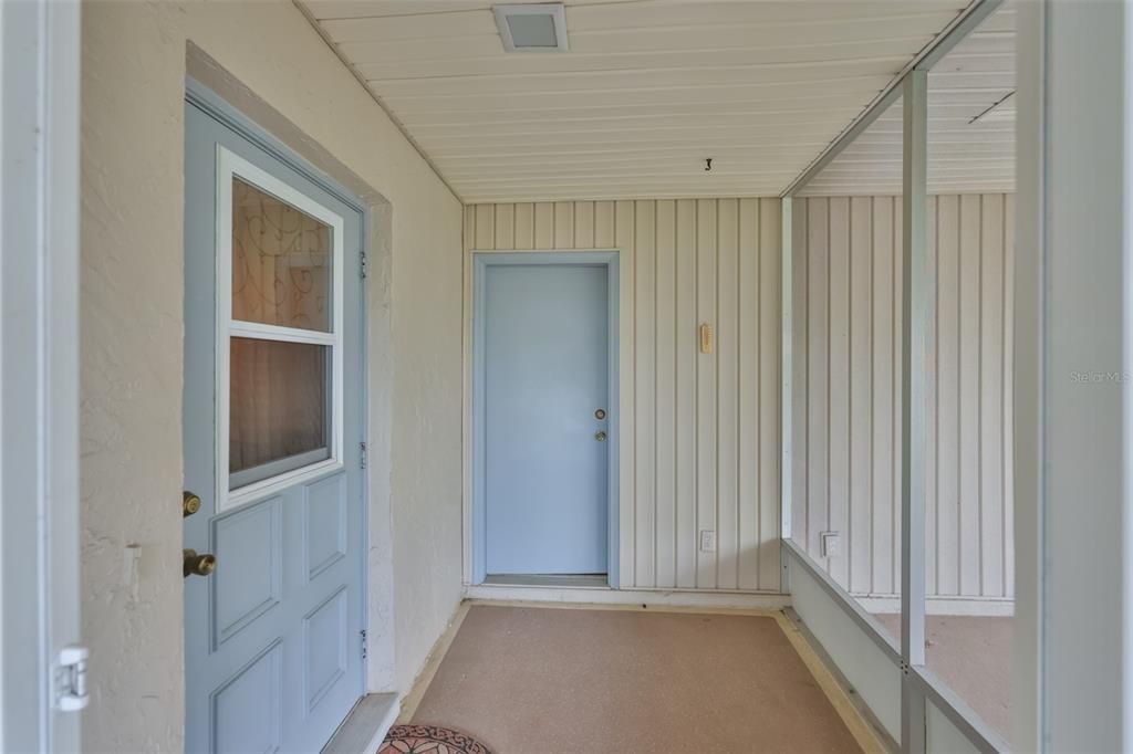 На продажу: $179,900 (2 спален, 2 ванн, 1168 Квадратных фут)