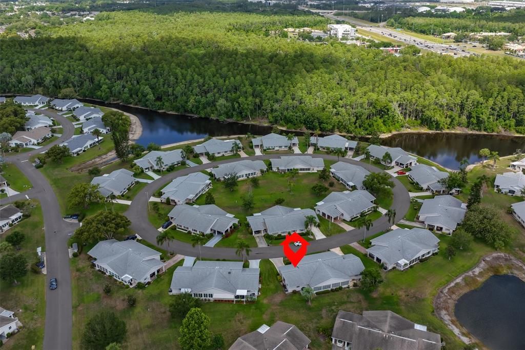 На продажу: $179,900 (2 спален, 2 ванн, 1168 Квадратных фут)