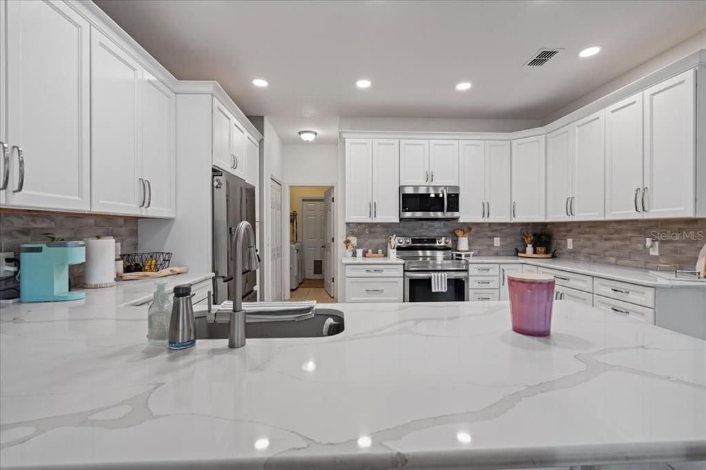 For Sale: $514,900 (3 beds, 2 baths, 2283 Square Feet)