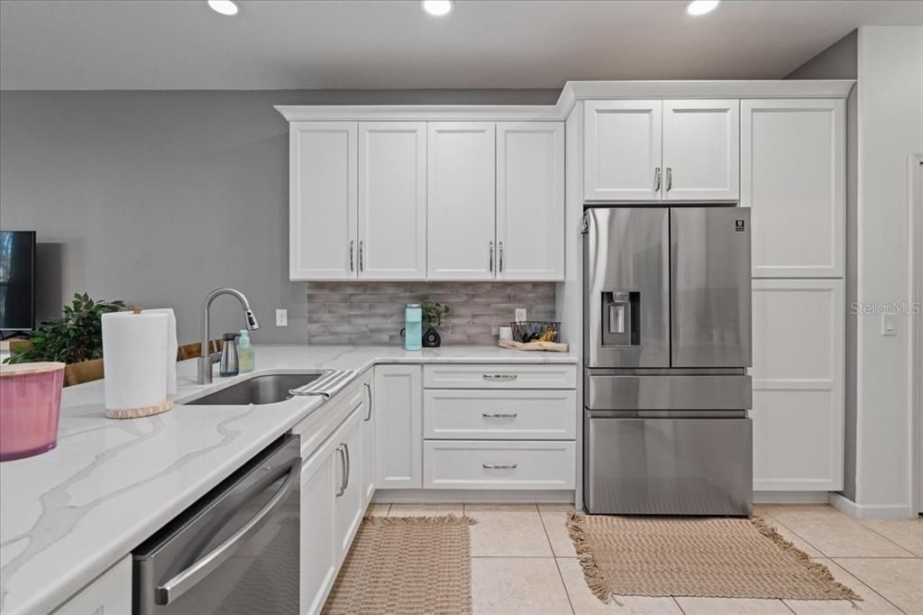 For Sale: $514,900 (3 beds, 2 baths, 2283 Square Feet)