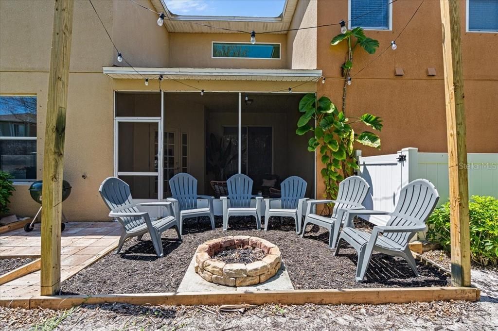 For Sale: $514,900 (3 beds, 2 baths, 2283 Square Feet)