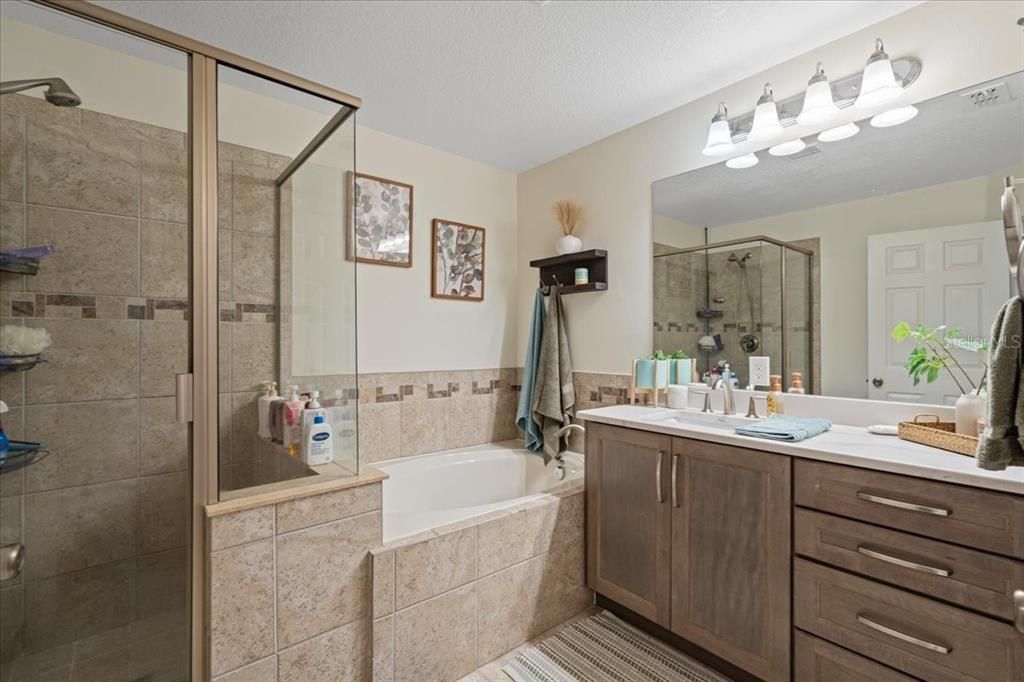 For Sale: $514,900 (3 beds, 2 baths, 2283 Square Feet)