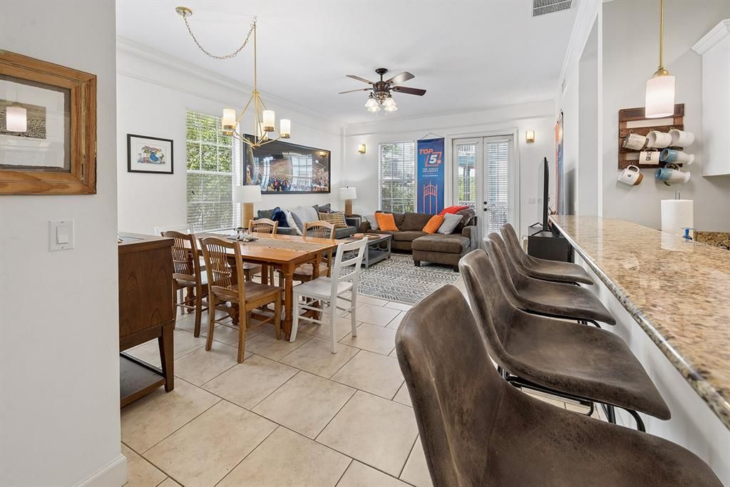 For Sale: $399,950 (2 beds, 2 baths, 1036 Square Feet)