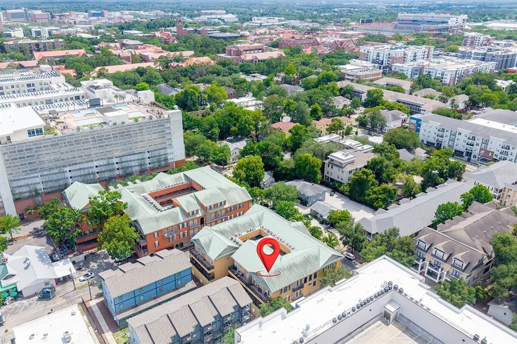For Sale: $399,950 (2 beds, 2 baths, 1036 Square Feet)