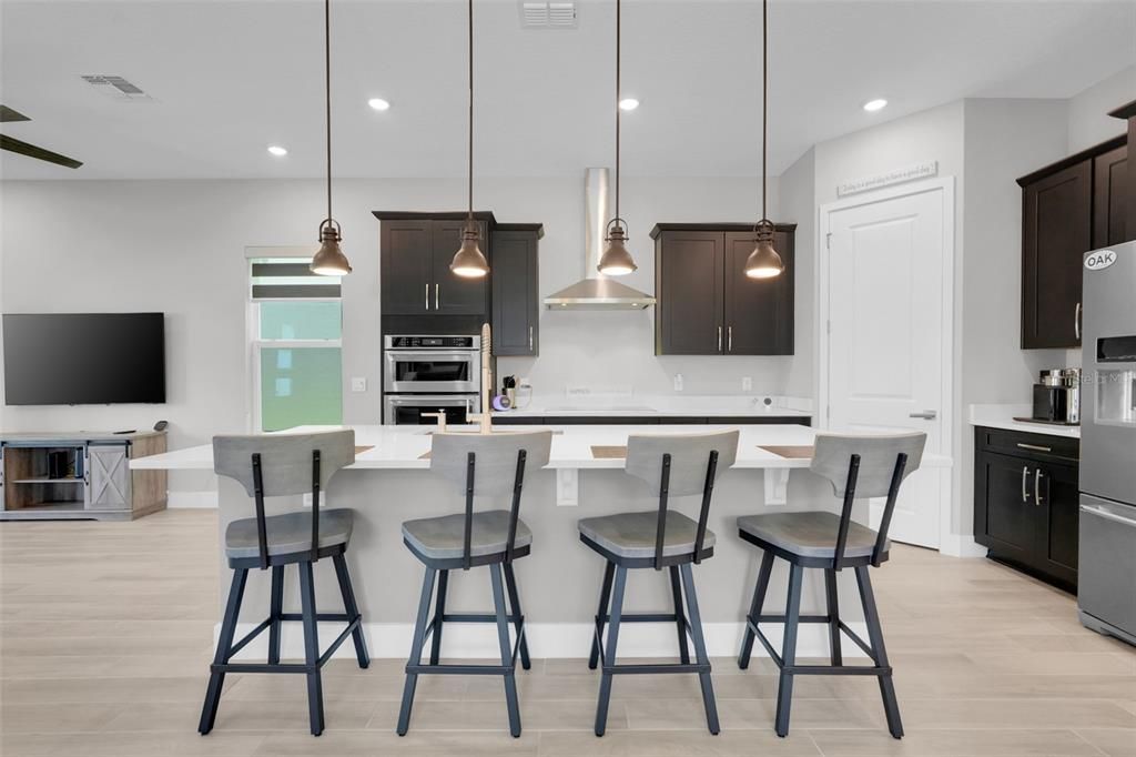 For Sale: $520,000 (3 beds, 2 baths, 2082 Square Feet)