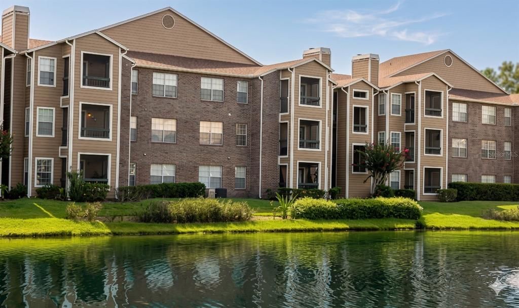 For Sale: $98,000 (1 beds, 1 baths, 660 Square Feet)