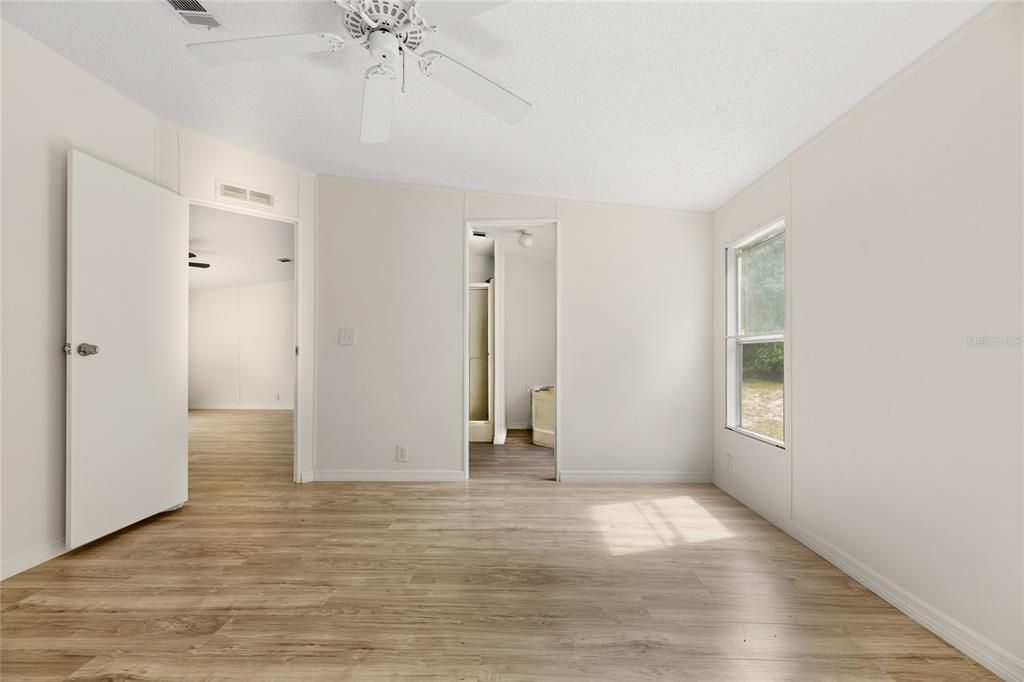 En Venta: $219,900 (3 camas, 2 baños, 1186 Pies cuadrados)