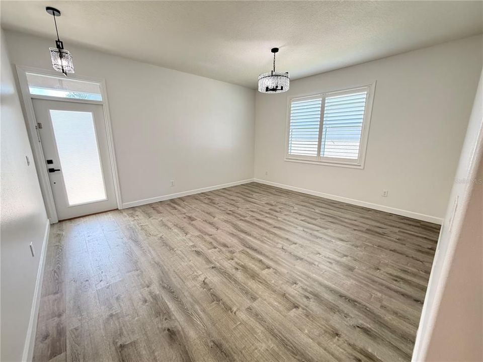 For Rent: $3,200 (4 beds, 3 baths, 2114 Square Feet)