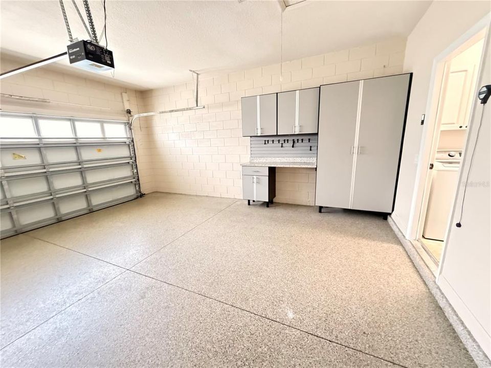 For Rent: $3,200 (4 beds, 3 baths, 2114 Square Feet)