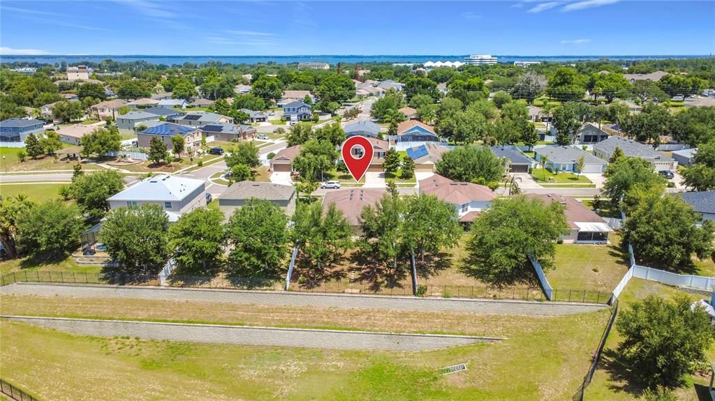 For Sale: $349,000 (4 beds, 2 baths, 2004 Square Feet)