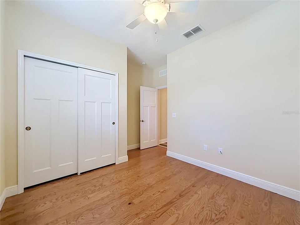 For Sale: $349,000 (4 beds, 2 baths, 2004 Square Feet)