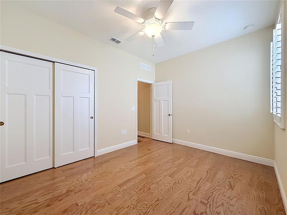 For Sale: $349,000 (4 beds, 2 baths, 2004 Square Feet)