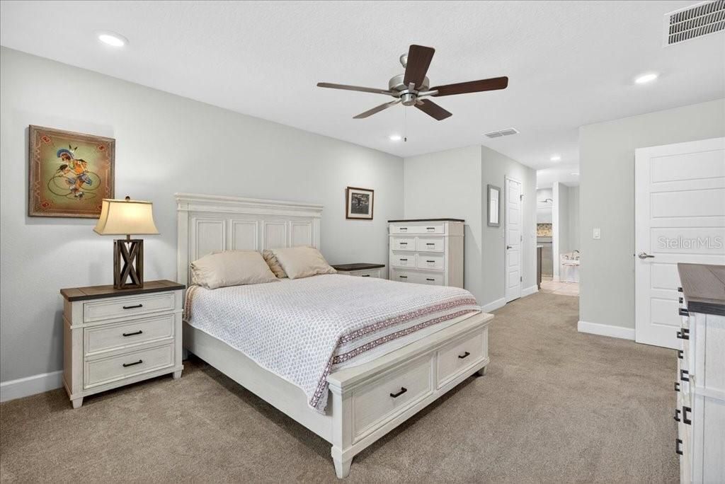 For Sale: $460,000 (4 beds, 3 baths, 2508 Square Feet)