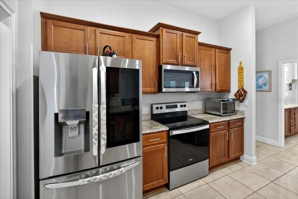 For Sale: $460,000 (4 beds, 3 baths, 2508 Square Feet)