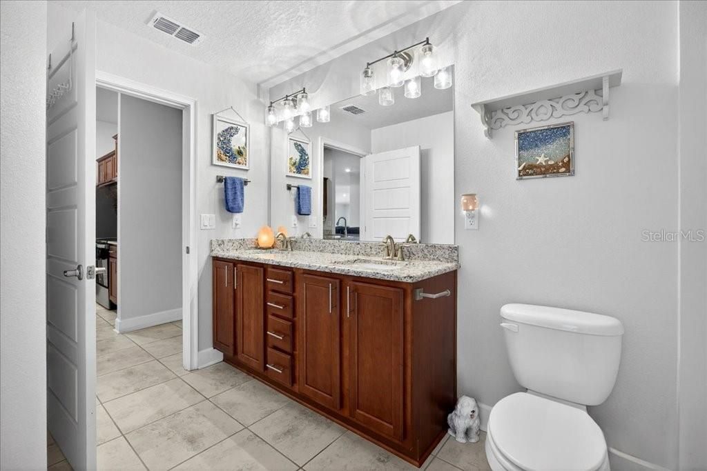 For Sale: $460,000 (4 beds, 3 baths, 2508 Square Feet)