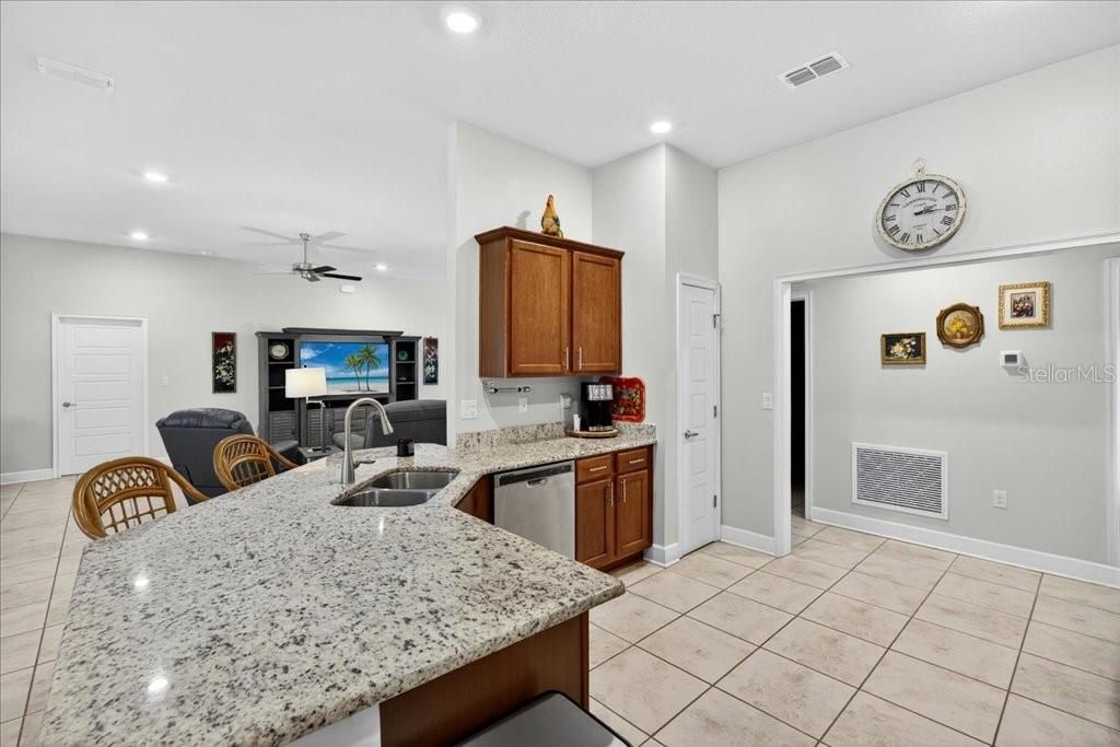 For Sale: $460,000 (4 beds, 3 baths, 2508 Square Feet)