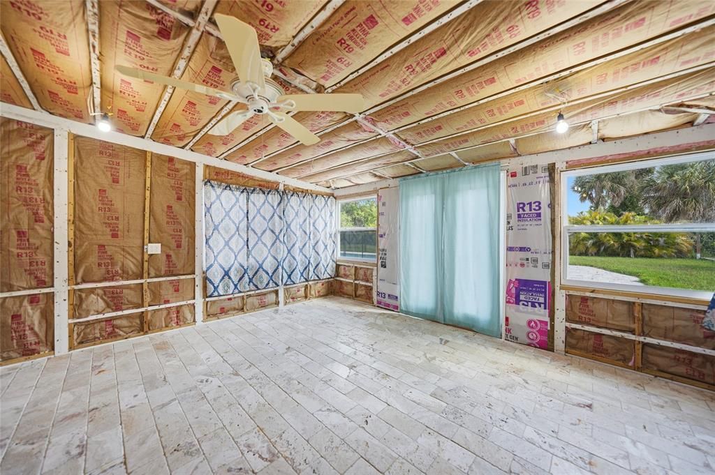На продажу: $249,900 (3 спален, 2 ванн, 1200 Квадратных фут)