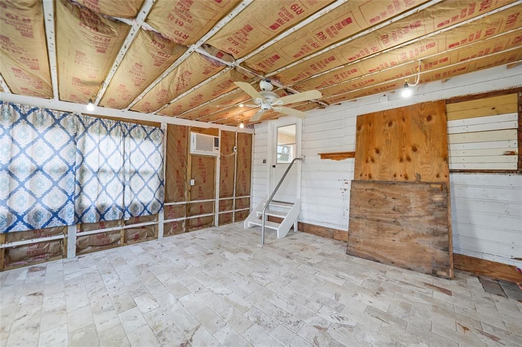 На продажу: $249,900 (3 спален, 2 ванн, 1200 Квадратных фут)
