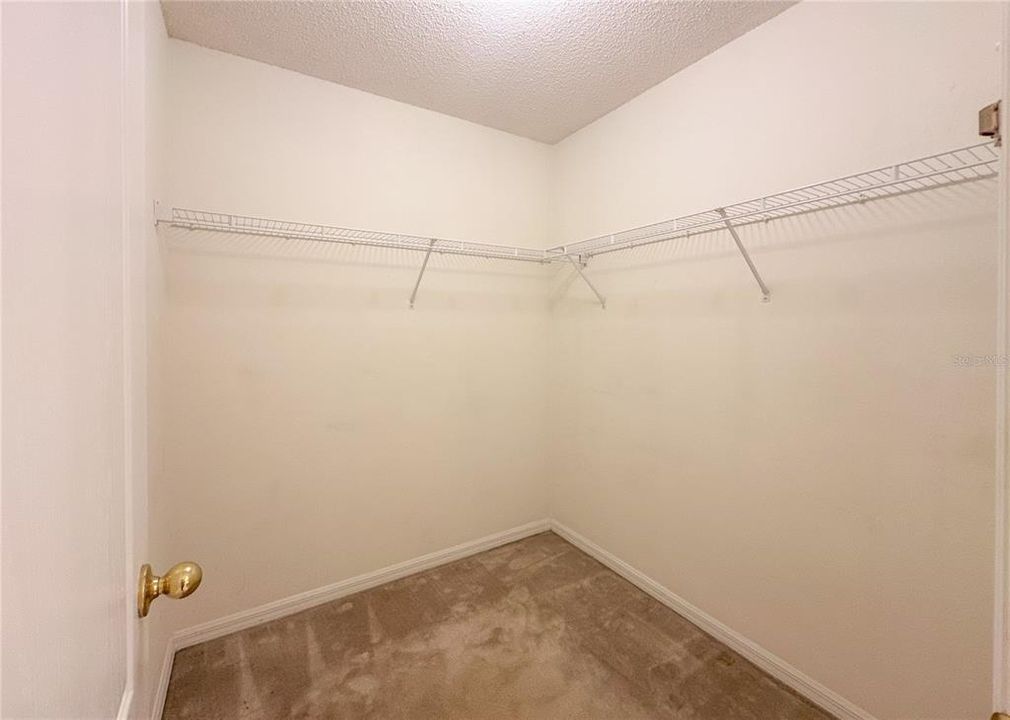 For Rent: $2,865 (3 beds, 2 baths, 1591 Square Feet)