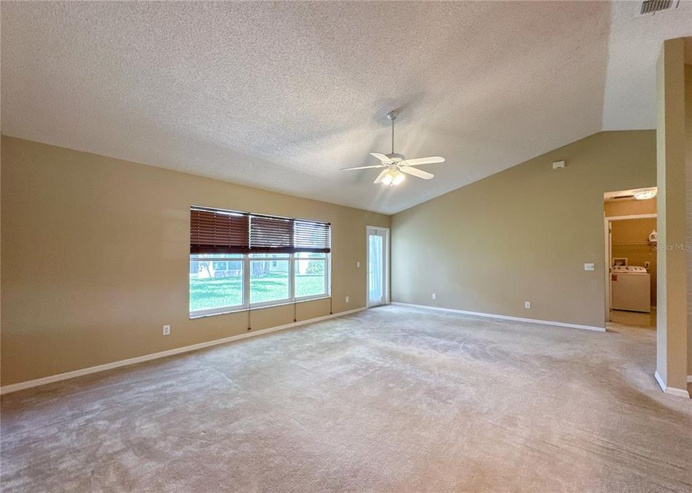 For Rent: $2,865 (3 beds, 2 baths, 1591 Square Feet)