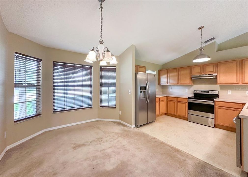 For Rent: $2,865 (3 beds, 2 baths, 1591 Square Feet)