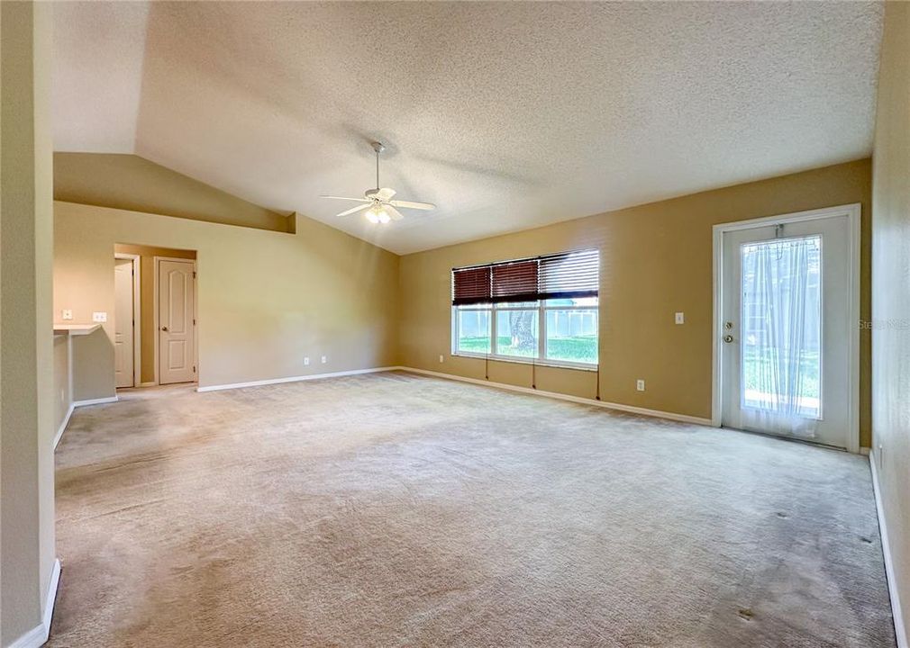 For Rent: $2,865 (3 beds, 2 baths, 1591 Square Feet)