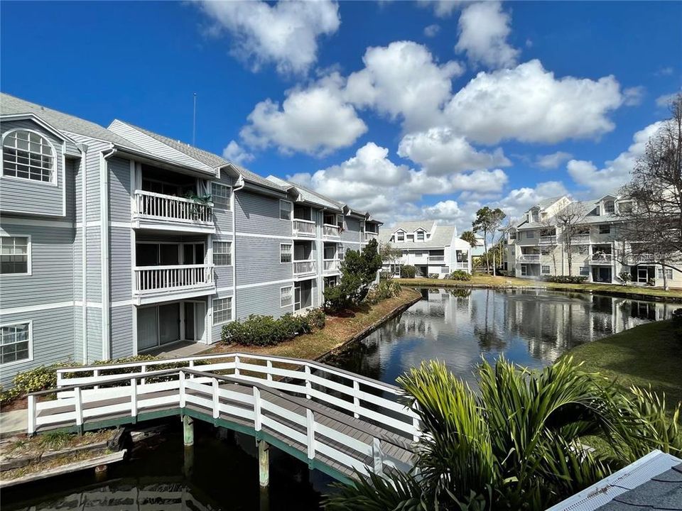 For Rent: $1,900 (2 beds, 1 baths, 730 Square Feet)