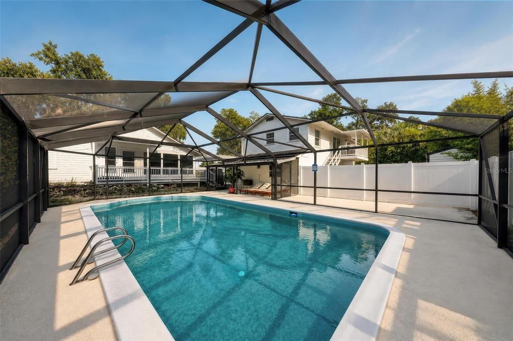 For Rent: $4,900 (3 beds, 2 baths, 3140 Square Feet)