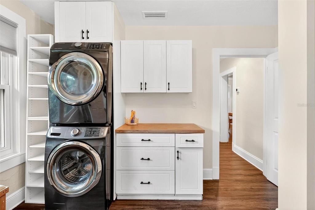 For Rent: $4,900 (3 beds, 2 baths, 3140 Square Feet)