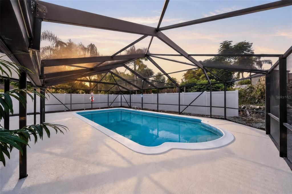 For Rent: $4,900 (3 beds, 2 baths, 3140 Square Feet)
