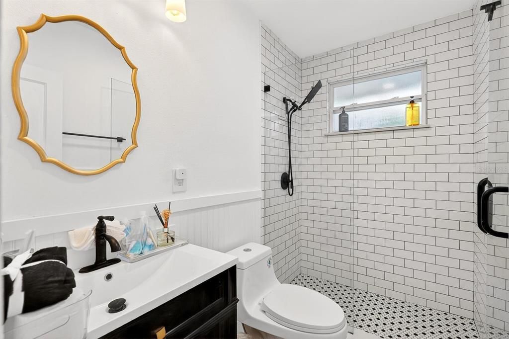 For Rent: $4,900 (3 beds, 2 baths, 3140 Square Feet)