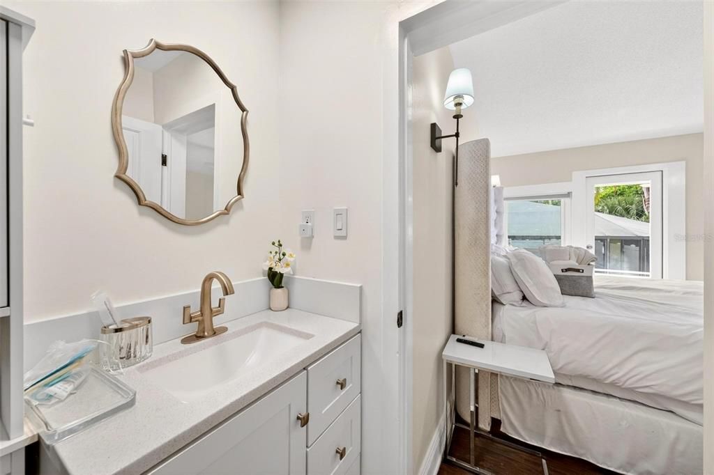 For Rent: $4,900 (3 beds, 2 baths, 3140 Square Feet)