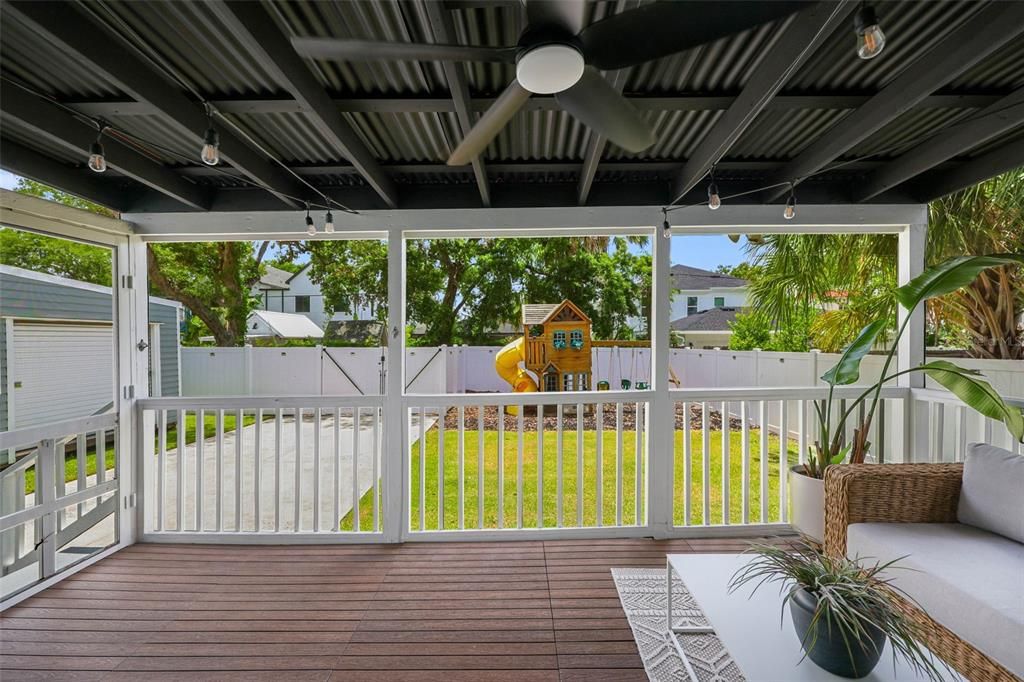 Active With Contract: $750,000 (4 beds, 2 baths, 1692 Square Feet)