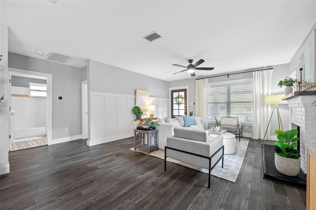 Active With Contract: $750,000 (4 beds, 2 baths, 1692 Square Feet)