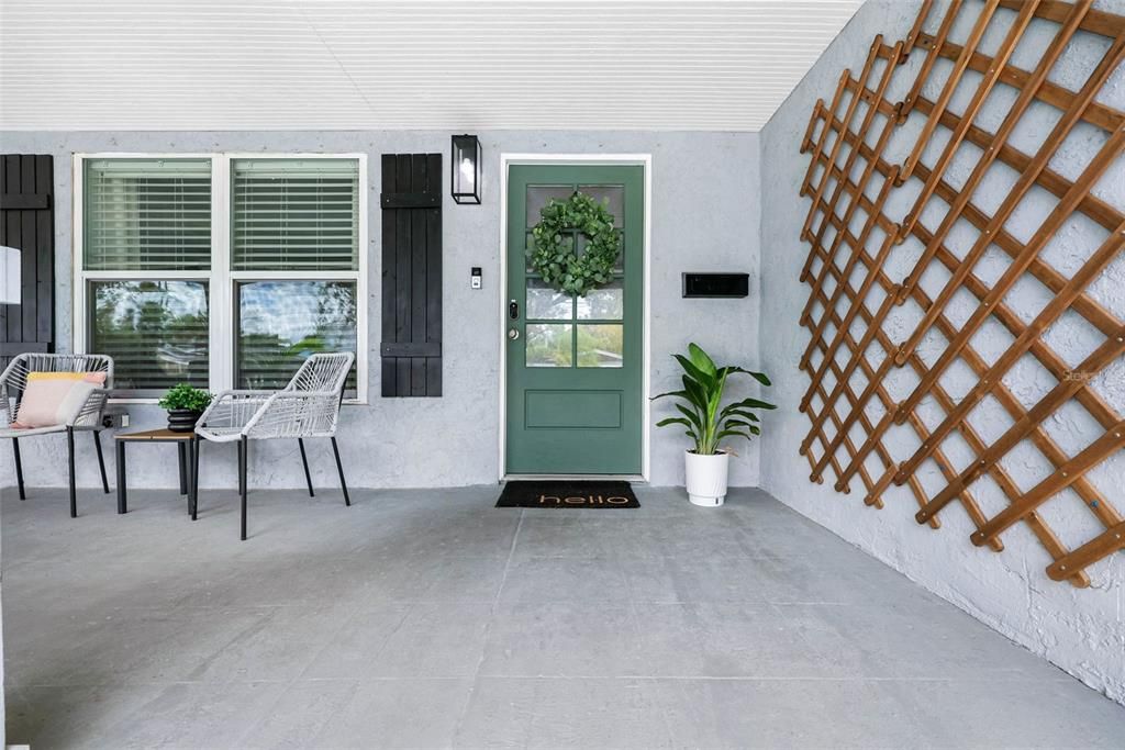 Active With Contract: $750,000 (4 beds, 2 baths, 1692 Square Feet)
