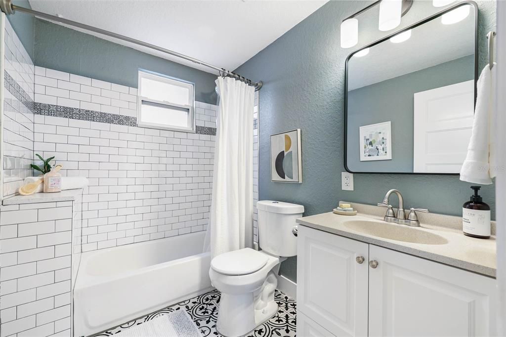 Active With Contract: $750,000 (4 beds, 2 baths, 1692 Square Feet)