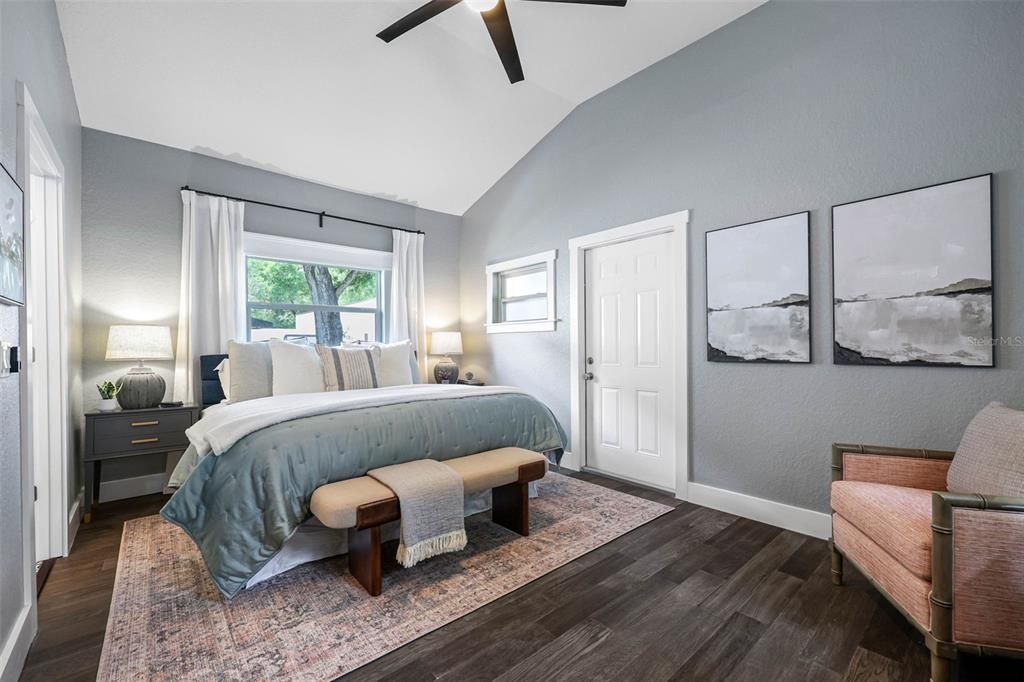 Active With Contract: $750,000 (4 beds, 2 baths, 1692 Square Feet)