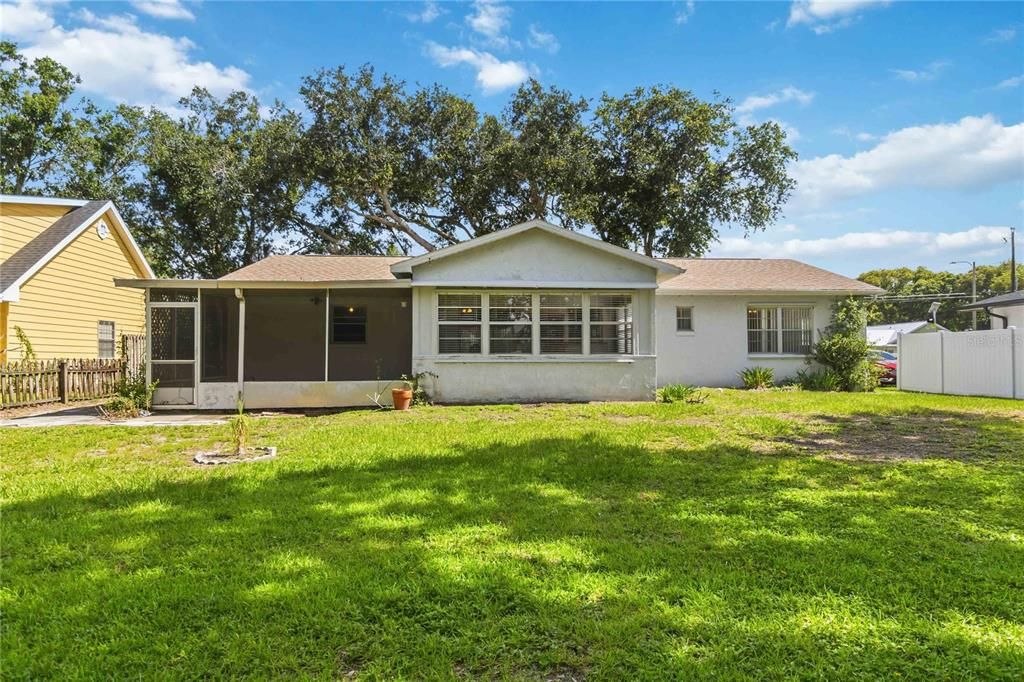 En Venta: $320,000 (2 camas, 2 baños, 1512 Pies cuadrados)