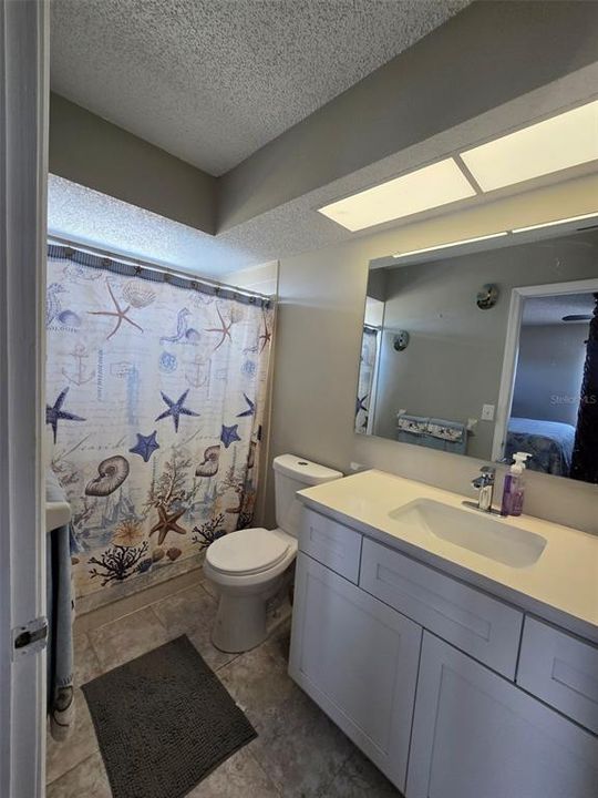 For Sale: $299,900 (2 beds, 2 baths, 1196 Square Feet)