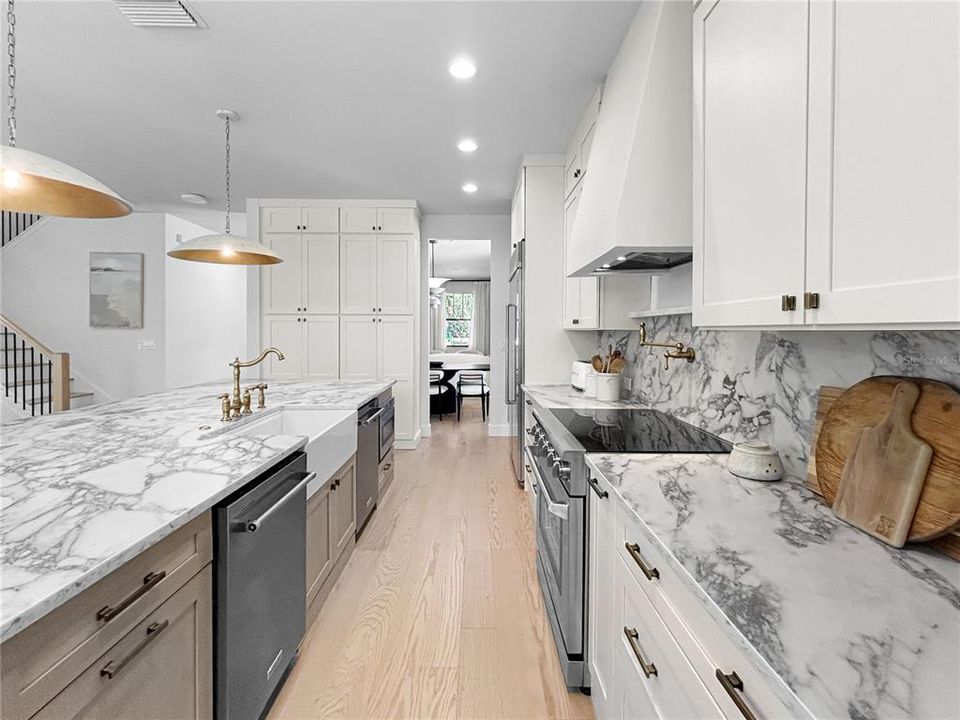 For Sale: $1,250,000 (4 beds, 3 baths, 3751 Square Feet)